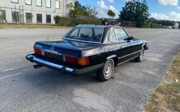 Mercedes-Benz-SL-Class-1975-6