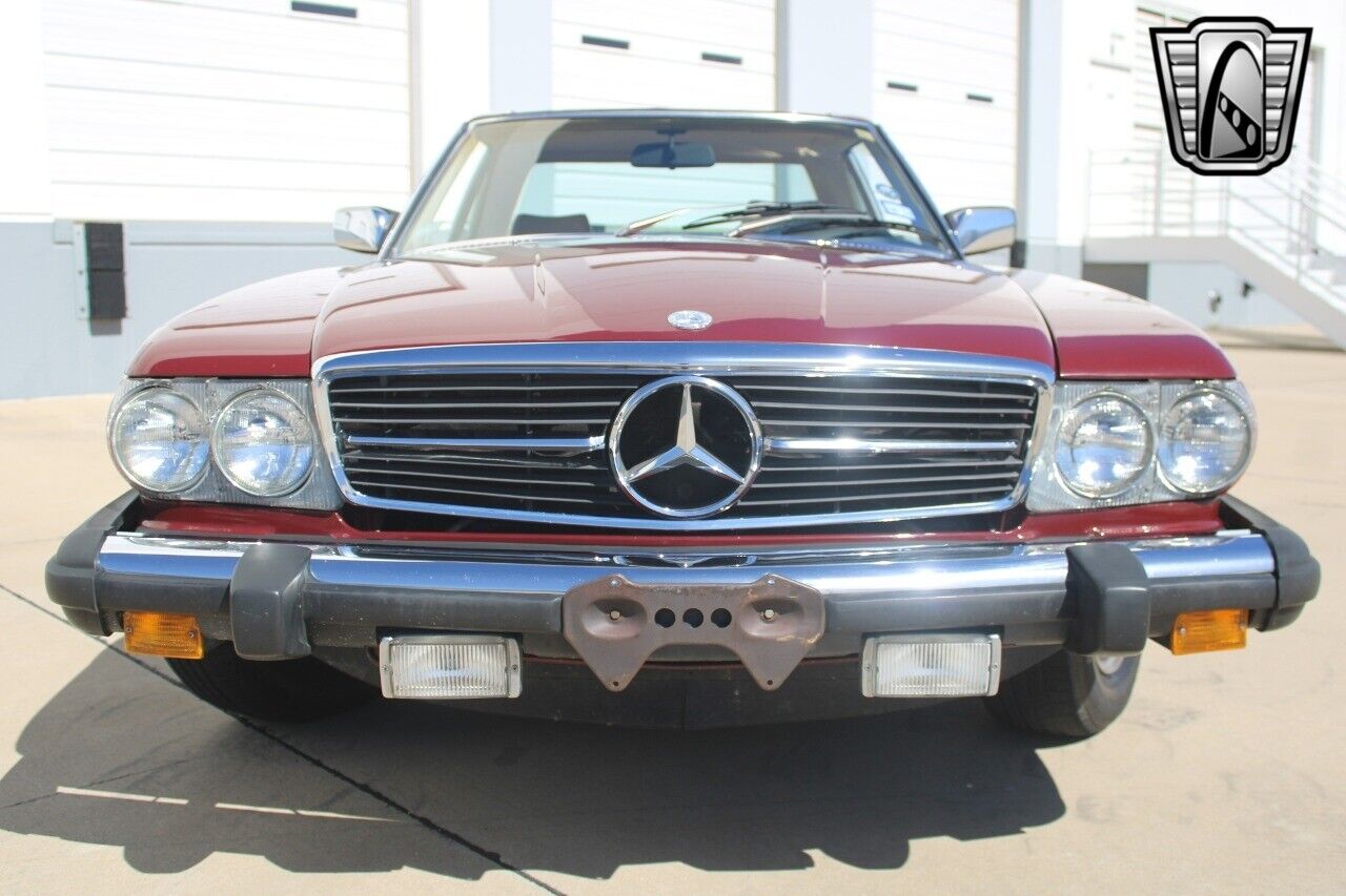 Mercedes-Benz-SL-Class-1980-6