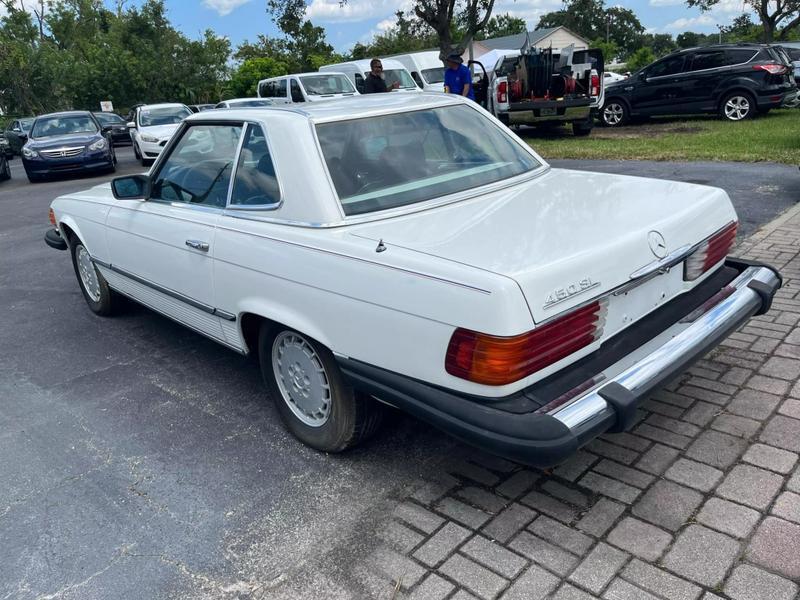 Mercedes-Benz-SL-Class-1980-7