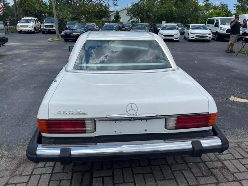 Mercedes-Benz-SL-Class-1980-9