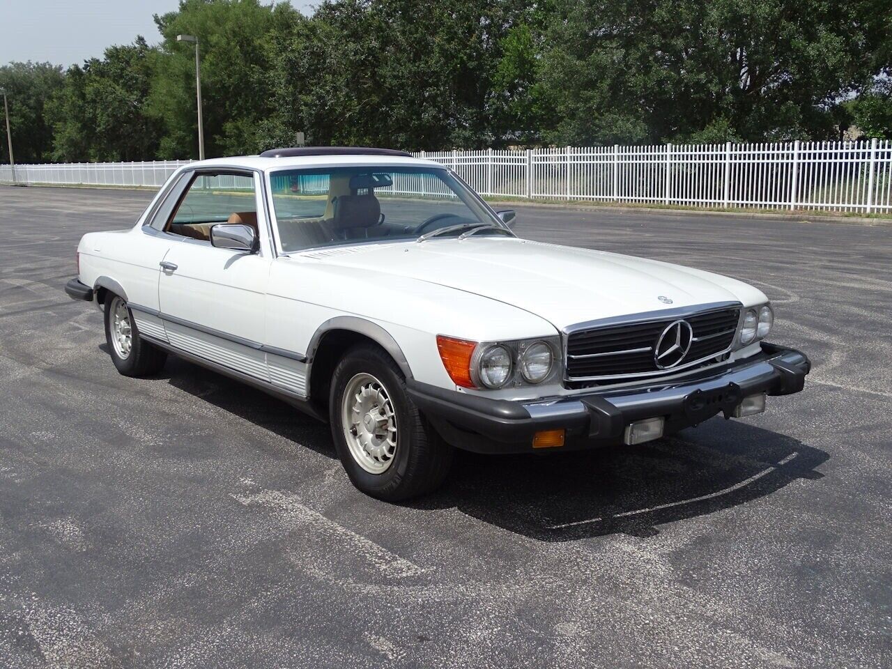 Mercedes-Benz-SL-Class-1980-9