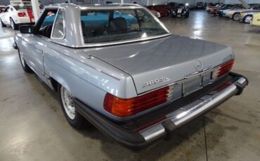 Mercedes-Benz-SL-Class-1983-5