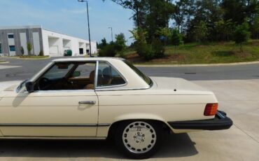 Mercedes-Benz-SL-Class-1983-7