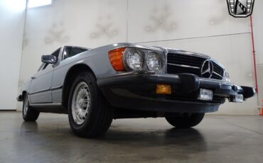 Mercedes-Benz-SL-Class-1983-8