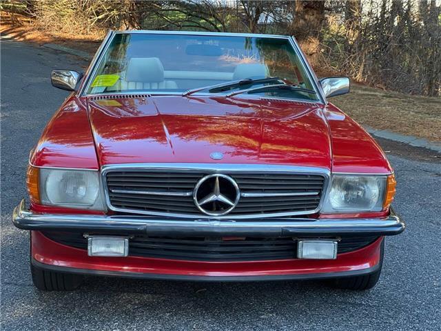 Mercedes-Benz-SL-Class-1984-1