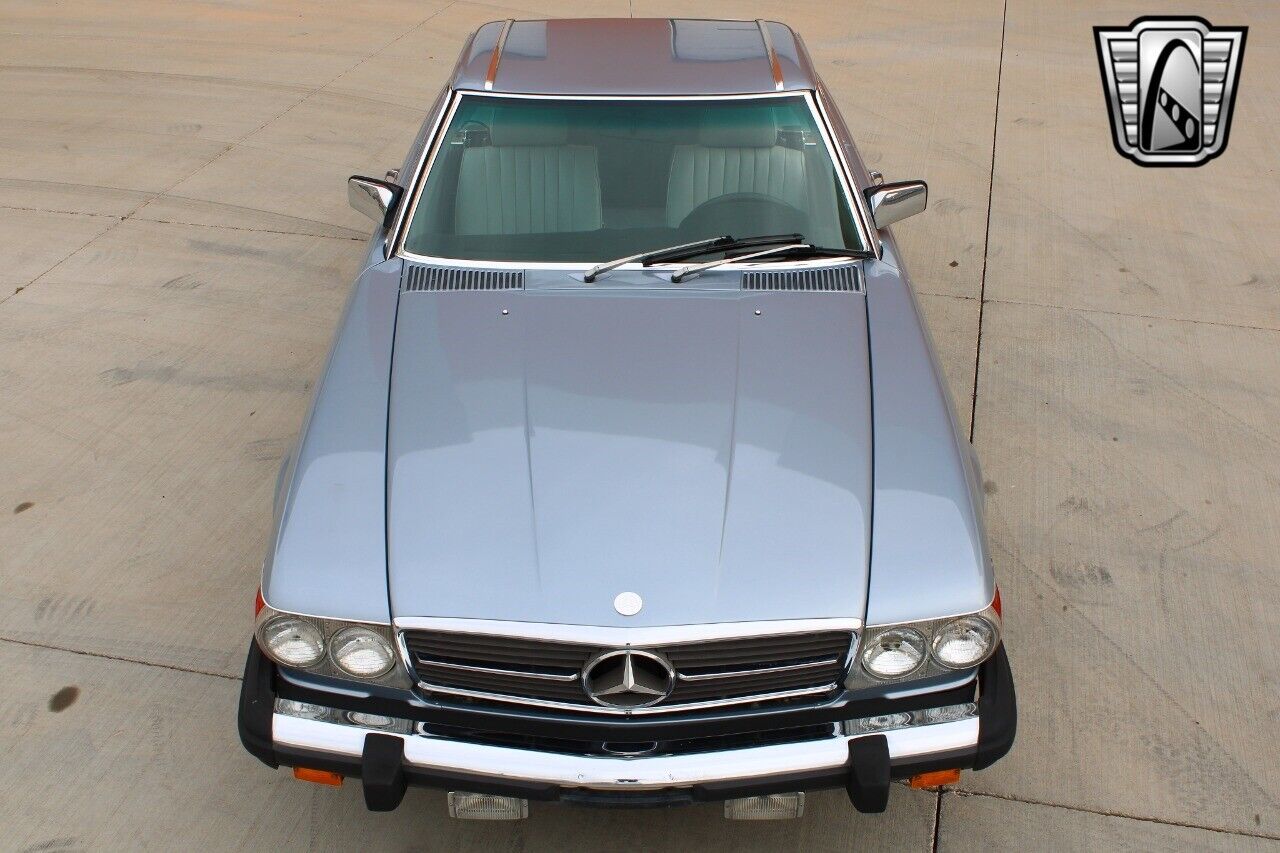 Mercedes-Benz-SL-Class-1984-10