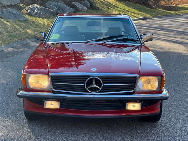 Mercedes-Benz-SL-Class-1984-16