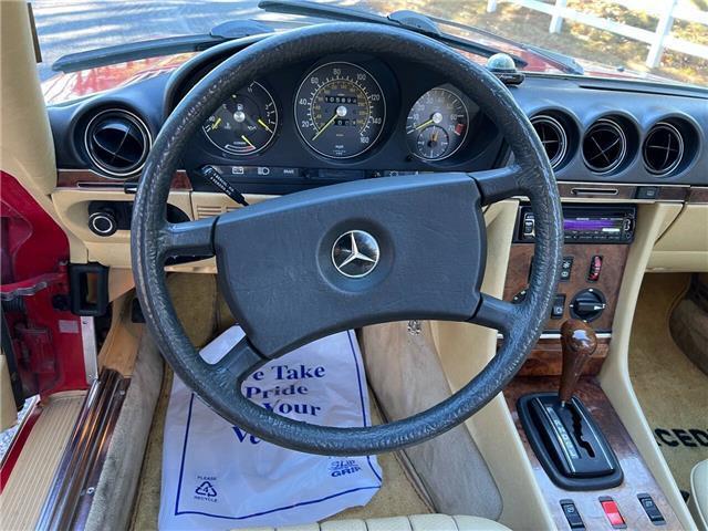 Mercedes-Benz-SL-Class-1984-24