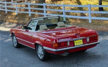 Mercedes-Benz-SL-Class-1984-6