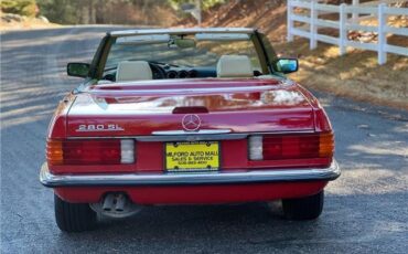 Mercedes-Benz-SL-Class-1984-7