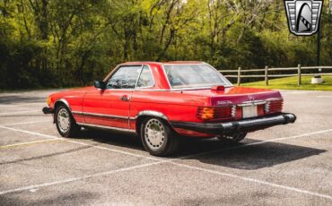 Mercedes-Benz-SL-Class-1986-4