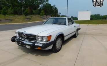 Mercedes-Benz-SL-Class-1986-4