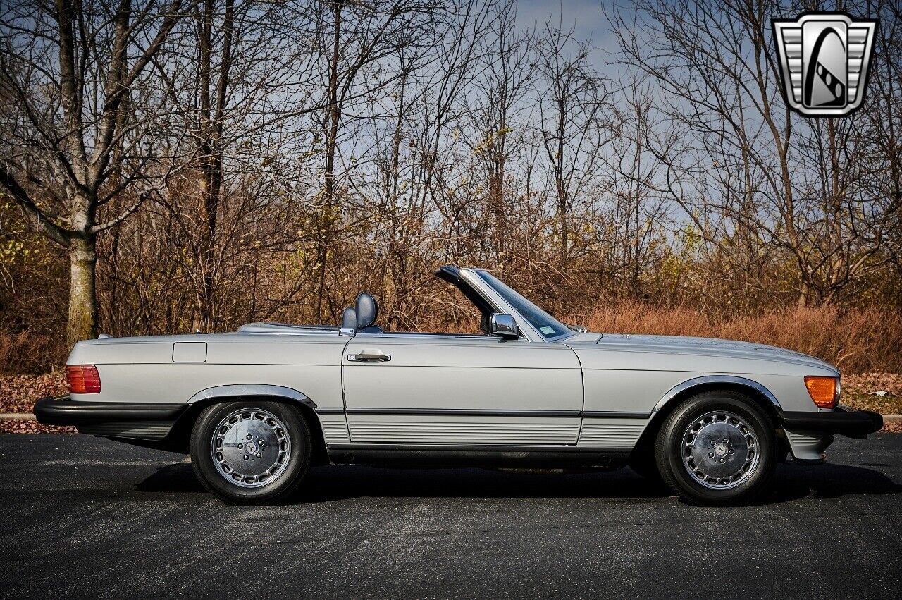 Mercedes-Benz-SL-Class-1988-7