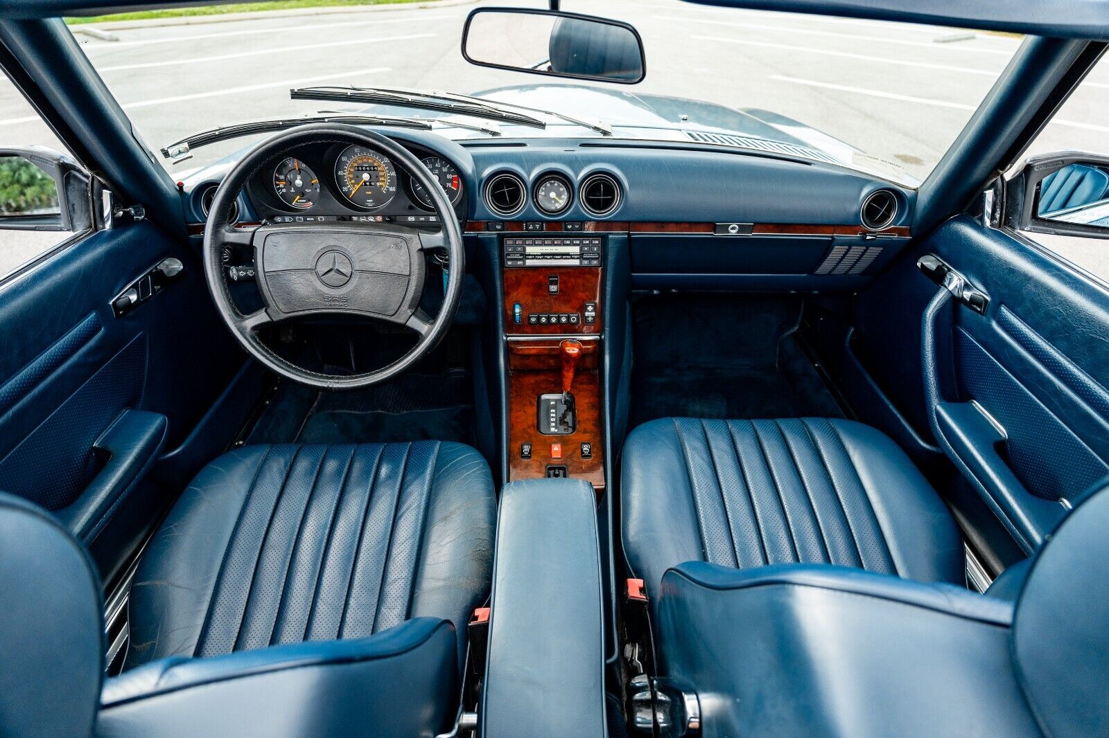 Mercedes-Benz-SL-Class-1989-18