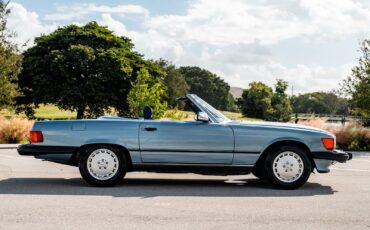 Mercedes-Benz-SL-Class-1989-8