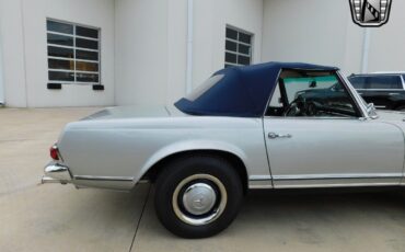 Mercedes-Benz-SL-Class-Cabriolet-1965-11