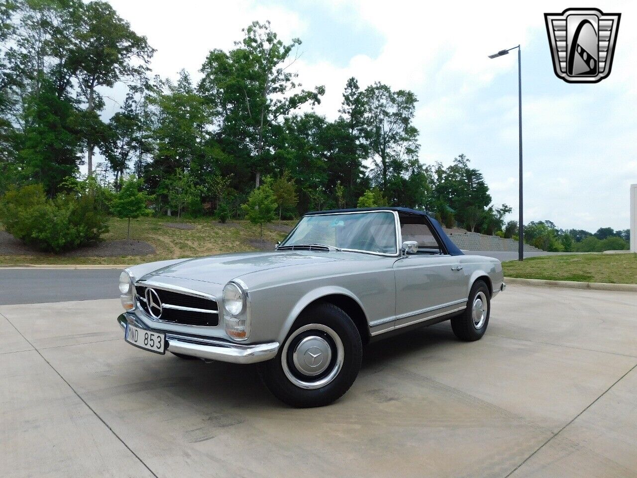 Mercedes-Benz-SL-Class-Cabriolet-1965-2