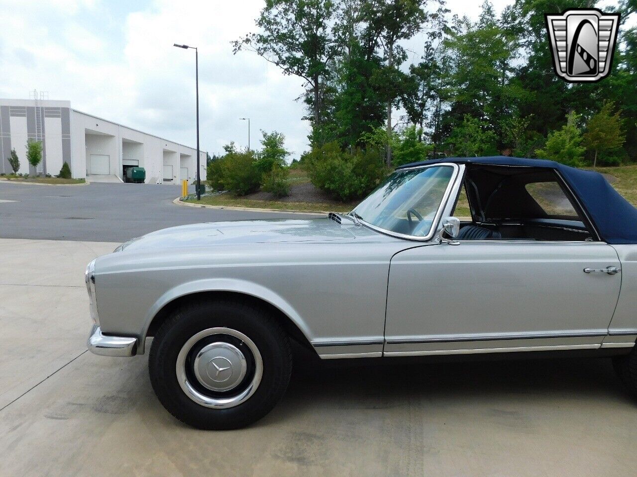 Mercedes-Benz-SL-Class-Cabriolet-1965-5