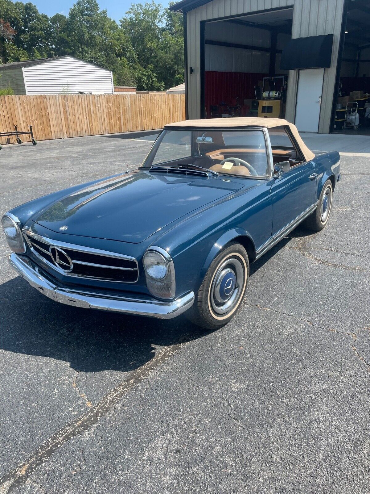 Mercedes-Benz-SL-Class-Cabriolet-1966-1