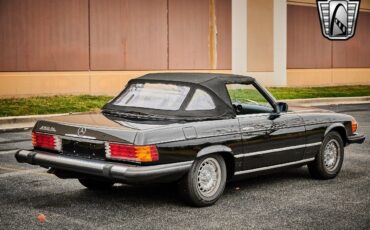 Mercedes-Benz-SL-Class-Cabriolet-1977-11