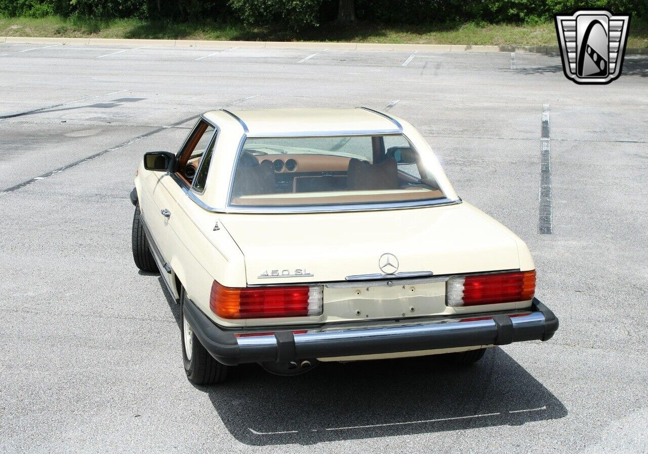 Mercedes-Benz-SL-Class-Cabriolet-1979-5