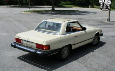 Mercedes-Benz-SL-Class-Cabriolet-1979-6