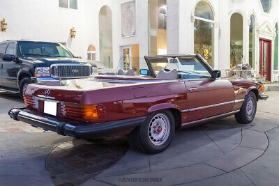 Mercedes-Benz-SL-Class-Cabriolet-1979-7