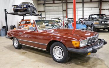 Mercedes-Benz-SL-Class-Cabriolet-1980-11