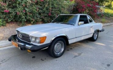 Mercedes-Benz-SL-Class-Cabriolet-1980-3