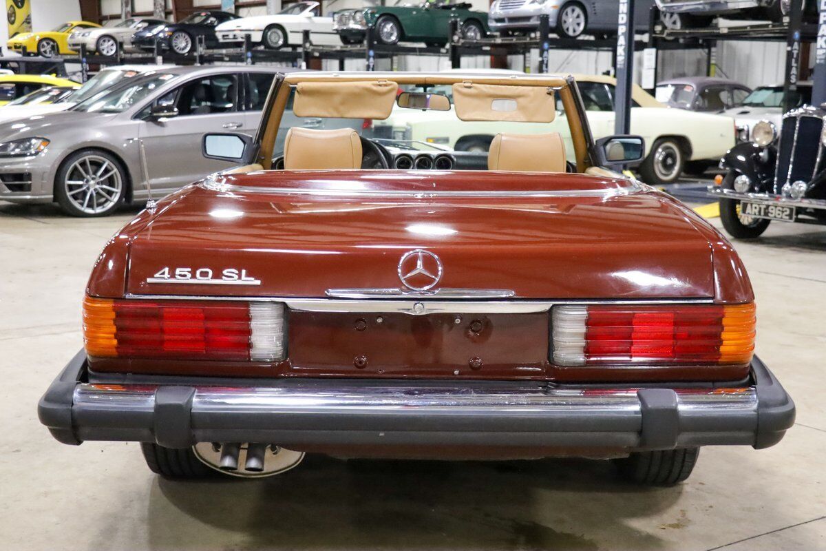 Mercedes-Benz-SL-Class-Cabriolet-1980-6