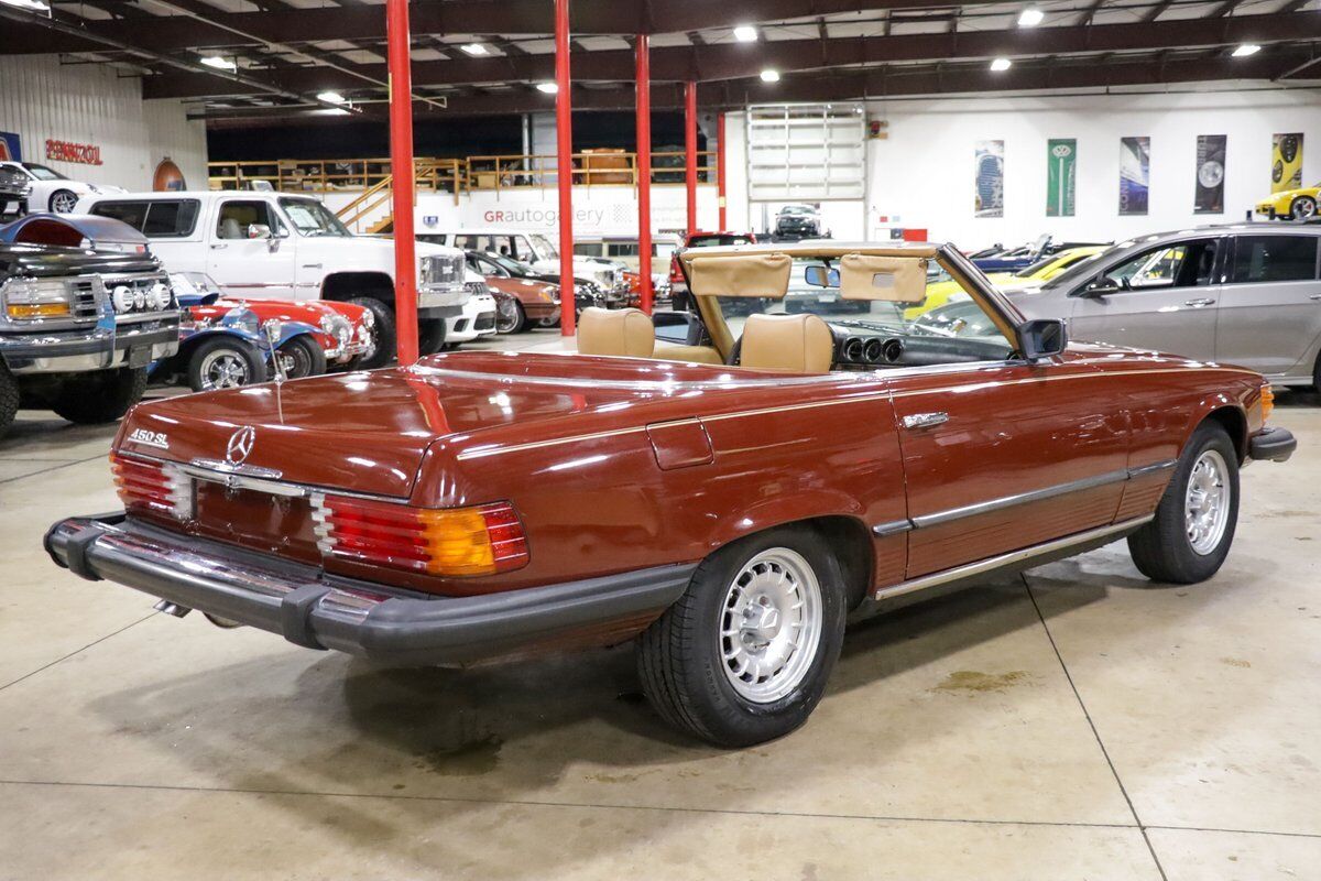 Mercedes-Benz-SL-Class-Cabriolet-1980-7