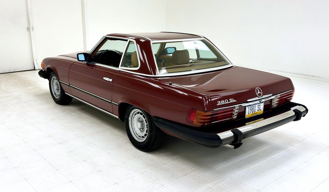 Mercedes-Benz-SL-Class-Cabriolet-1981-6