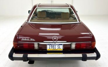 Mercedes-Benz-SL-Class-Cabriolet-1981-9