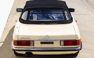 Mercedes-Benz-SL-Class-Cabriolet-1982-13