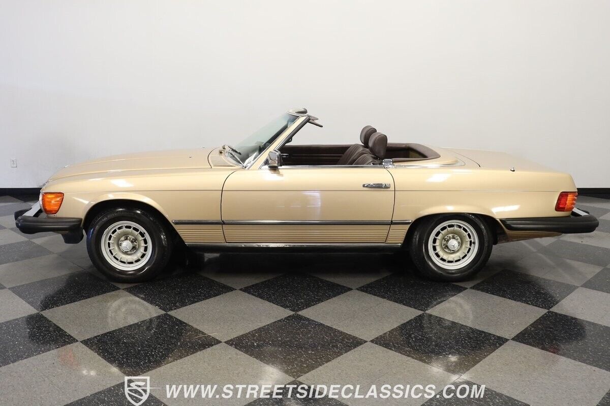 Mercedes-Benz-SL-Class-Cabriolet-1983-2