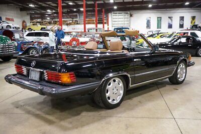 Mercedes-Benz-SL-Class-Cabriolet-1983-7