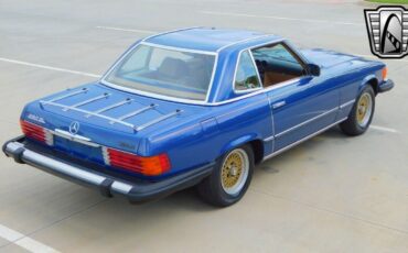 Mercedes-Benz-SL-Class-Cabriolet-1983-9