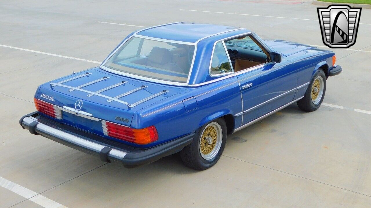 Mercedes-Benz-SL-Class-Cabriolet-1983-9