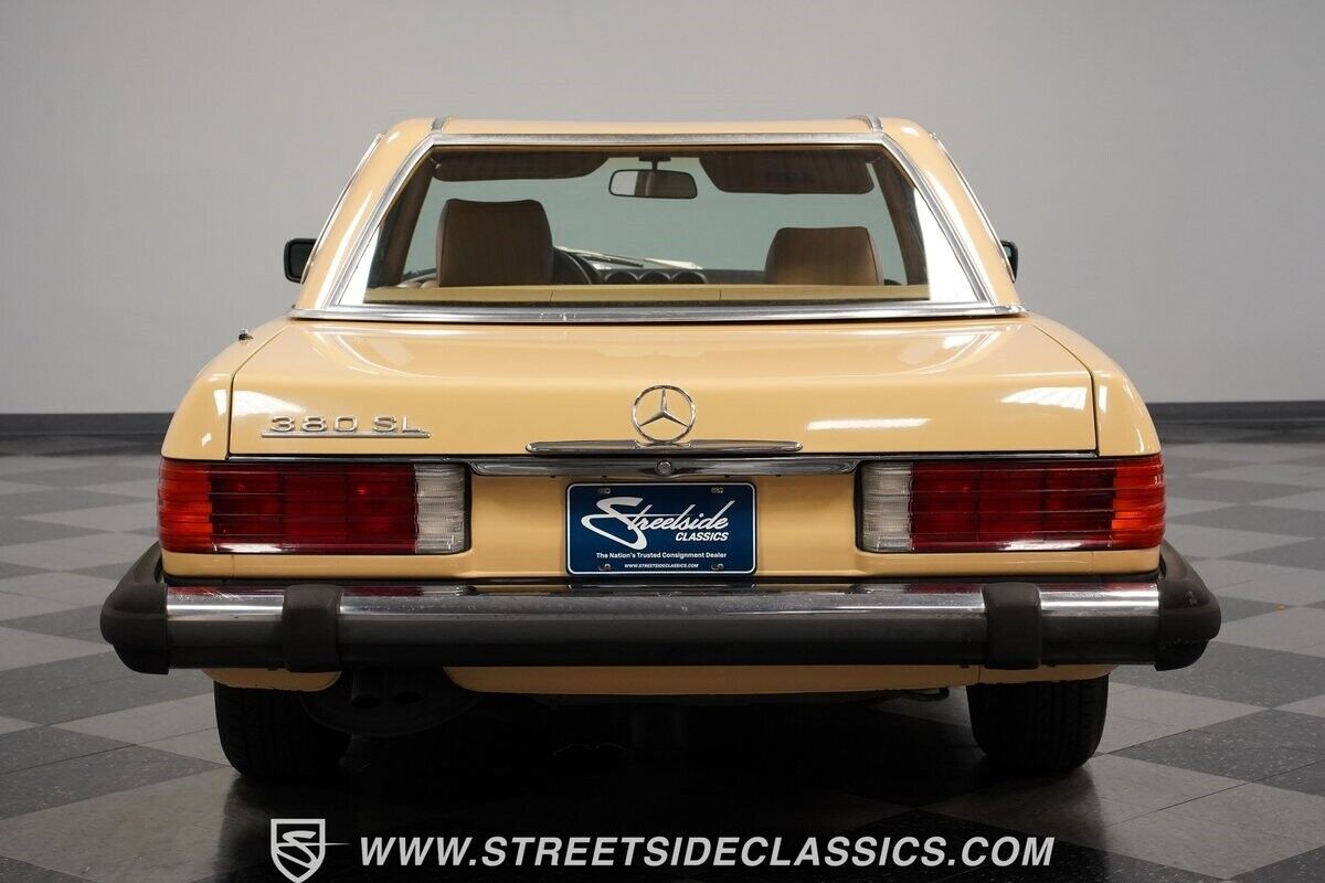 Mercedes-Benz-SL-Class-Cabriolet-1984-10