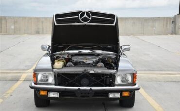 Mercedes-Benz-SL-Class-Cabriolet-1984-17