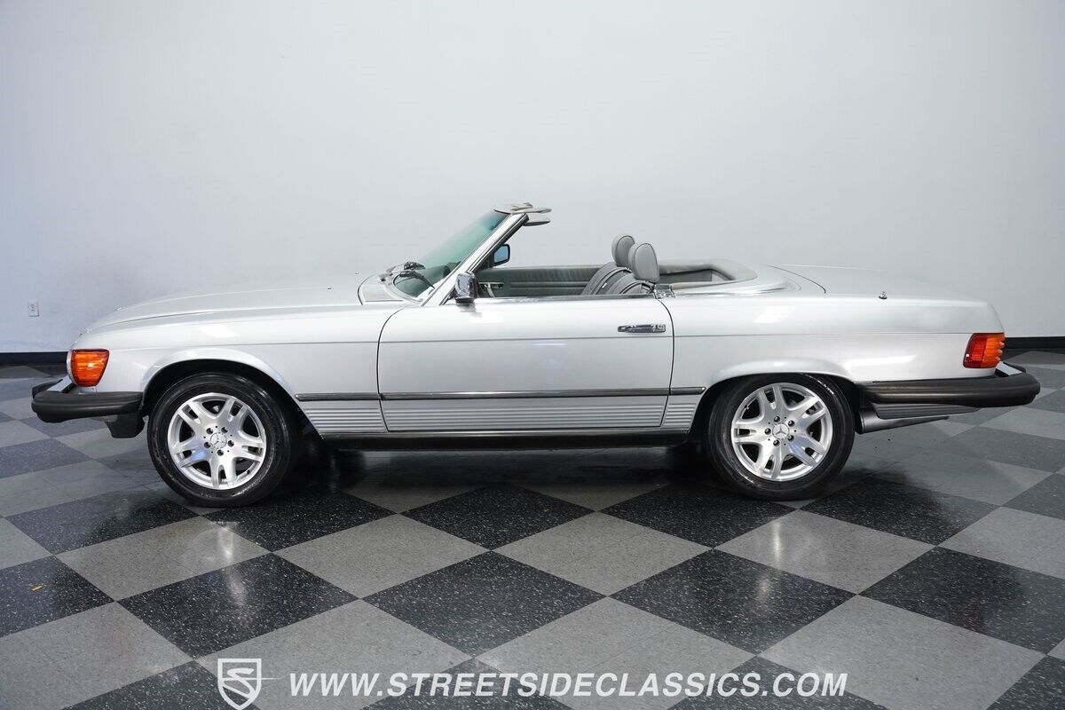 Mercedes-Benz-SL-Class-Cabriolet-1984-2