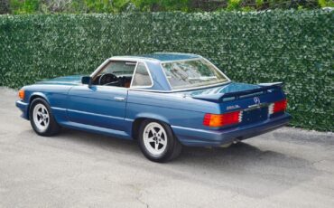 Mercedes-Benz-SL-Class-Cabriolet-1984-25