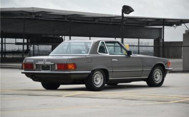 Mercedes-Benz-SL-Class-Cabriolet-1984-3