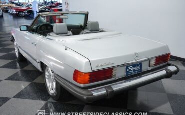 Mercedes-Benz-SL-Class-Cabriolet-1984-7