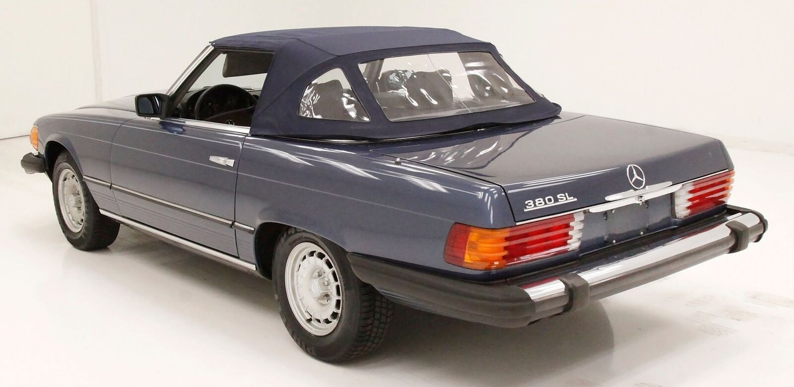 Mercedes-Benz-SL-Class-Cabriolet-1984-7