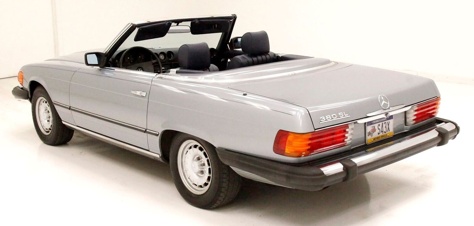 Mercedes-Benz-SL-Class-Cabriolet-1984-7