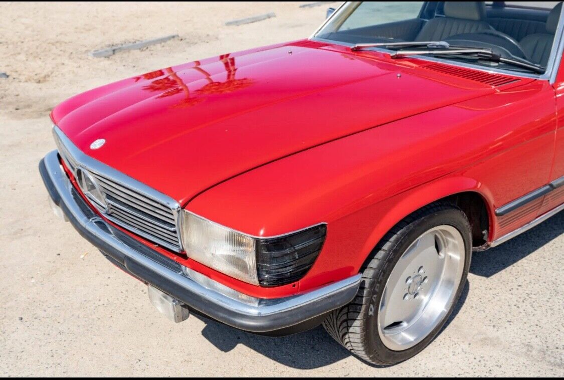 Mercedes-Benz-SL-Class-Cabriolet-1985-12