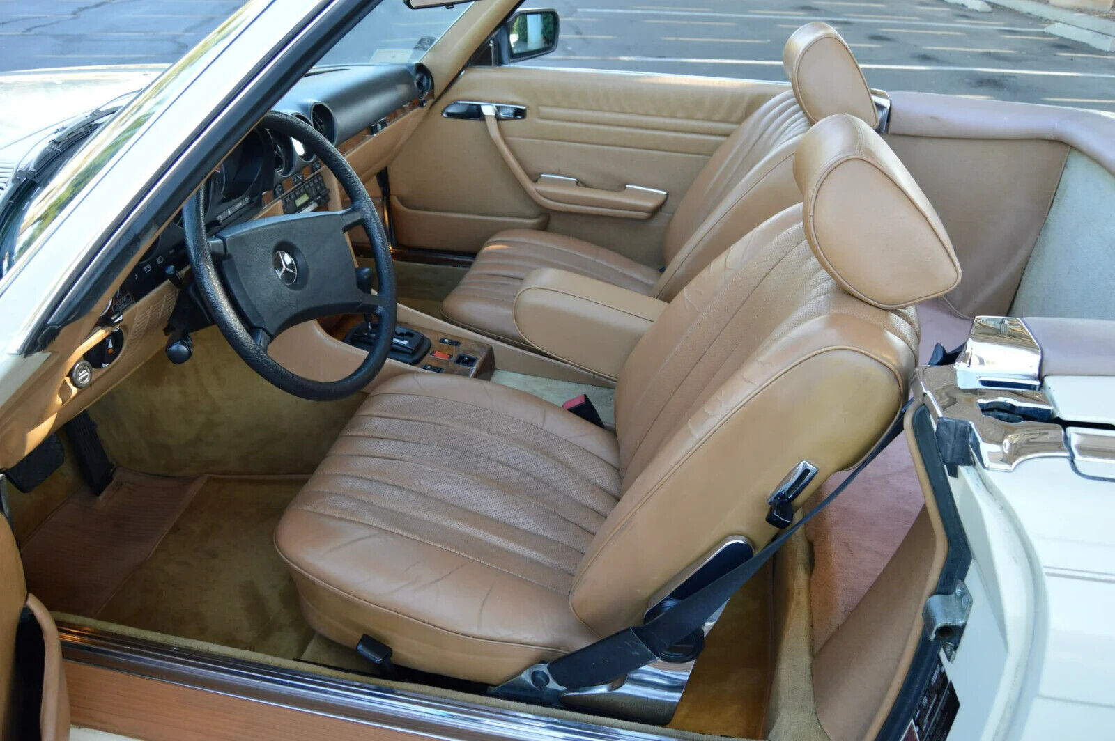 Mercedes-Benz-SL-Class-Cabriolet-1985-19