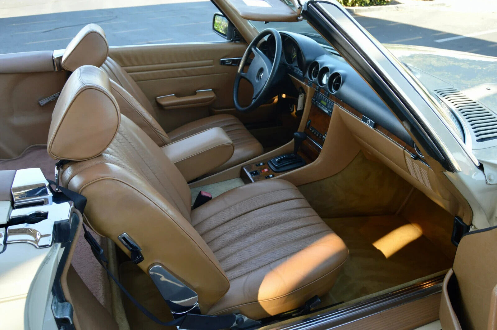 Mercedes-Benz-SL-Class-Cabriolet-1985-20