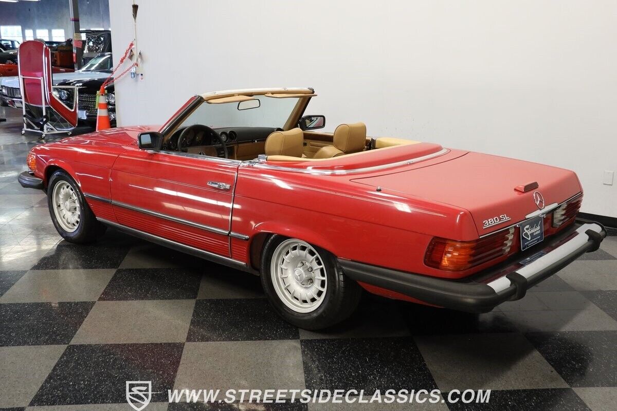 Mercedes-Benz-SL-Class-Cabriolet-1985-6